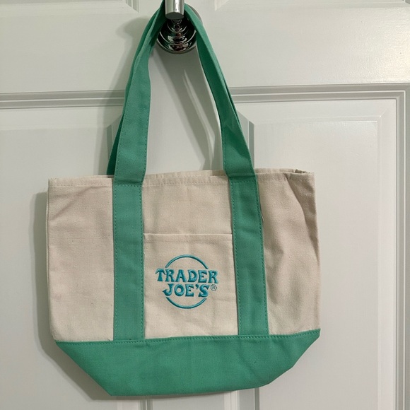 Trader Joe's Mini Canvas Tote Bag Pastel Mint Green - 2026 Limited Edition - Picture 4 of 9
